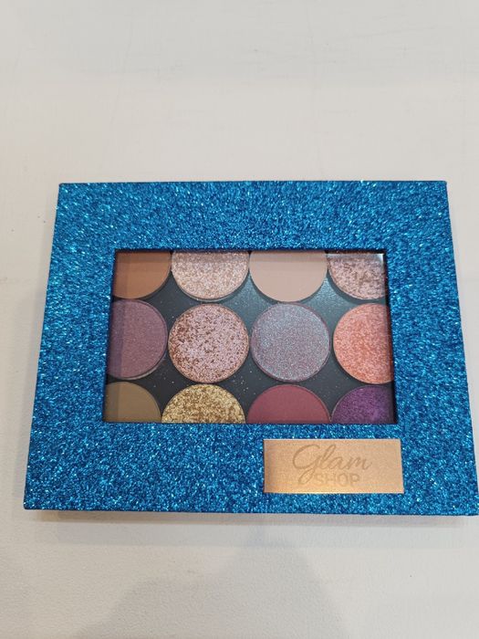 Paleta cieni Glam Shop magnetyczna z kalendarza adwentowego