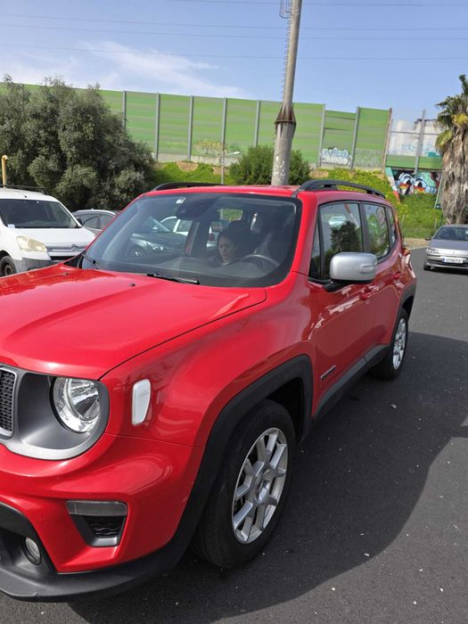 Renegade híbrido 4x4 automático