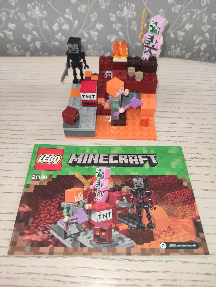 Lego minecraft the 2024 nether fight 21139