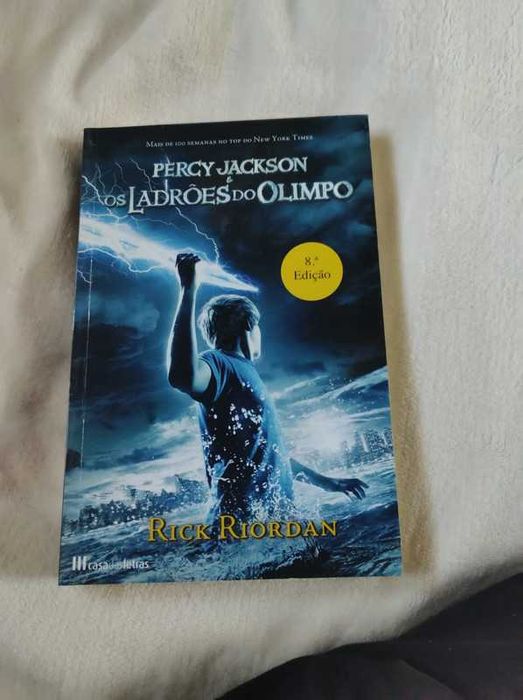 Livro 1: Percy Jackson e os Ladrões do Olimpo