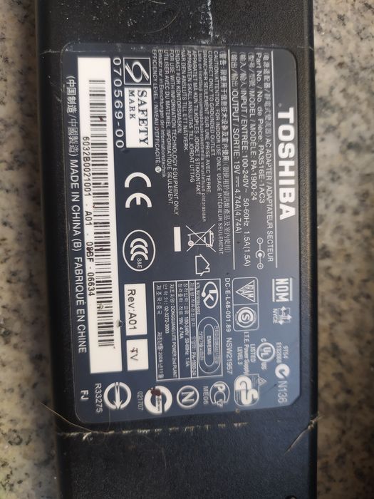 Carregador AC Adapter Computador Toshiba (peças ou arranjo)