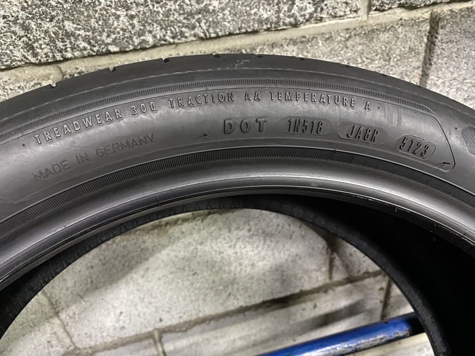 Літні шини 235/40 R19 (96W) GOOD YEAR