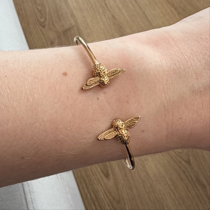 Olivia Burton Bee Bracelet Gold bransoletka sztywna
