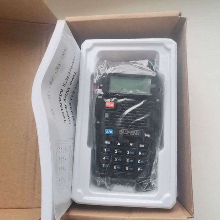 Портативна рація BAOFENG UV-5R