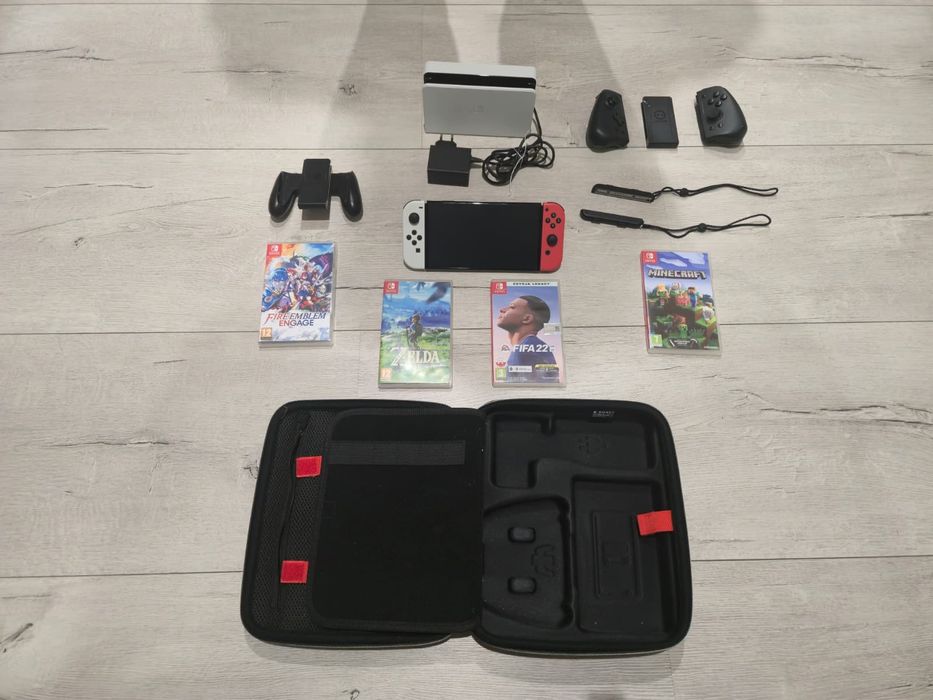 Nintendo switch oled gwarancja 4pady 4 gry folia ochronna pokrowirc