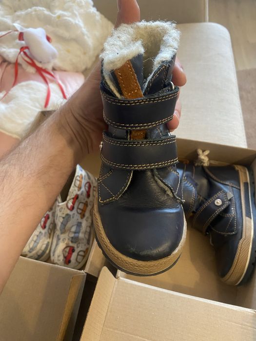 Buty zimowe i kapcie dzieciece