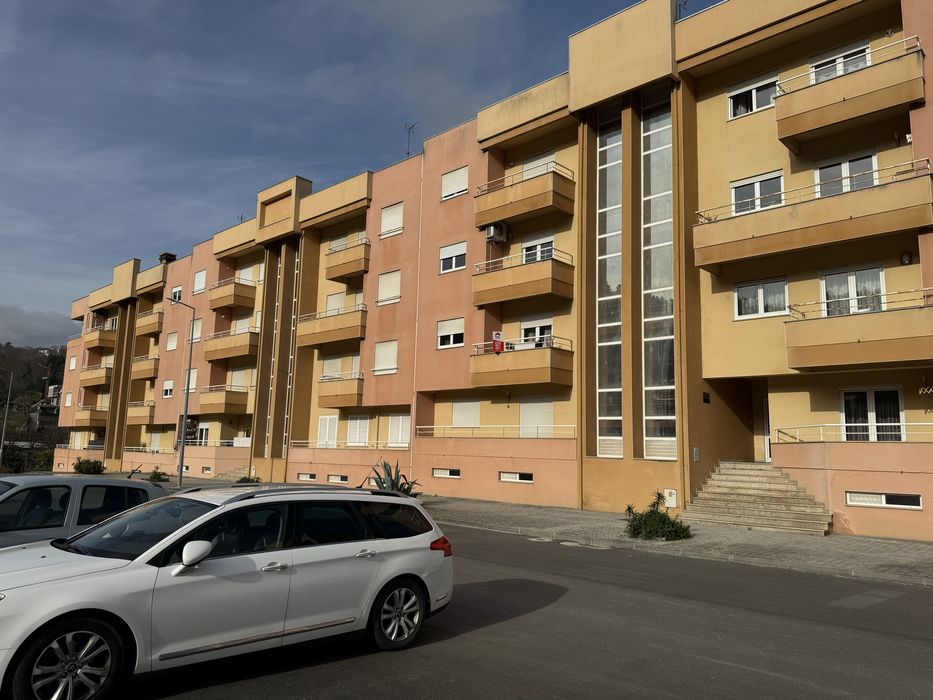 Apartamento T2 118 mqd.