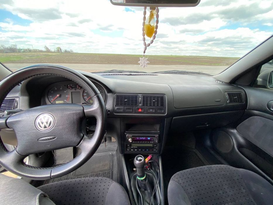 Volkswagen Golf 1998