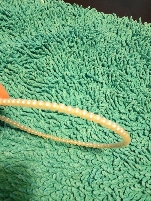 Bandolete fina com pérolas