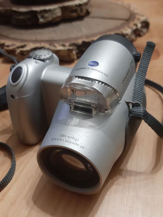 Maquina fotografica konica minolta