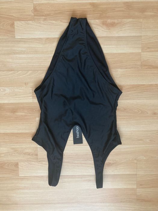 Czarny jednoczęściowy strój kąpielowy Boohoo roz. L