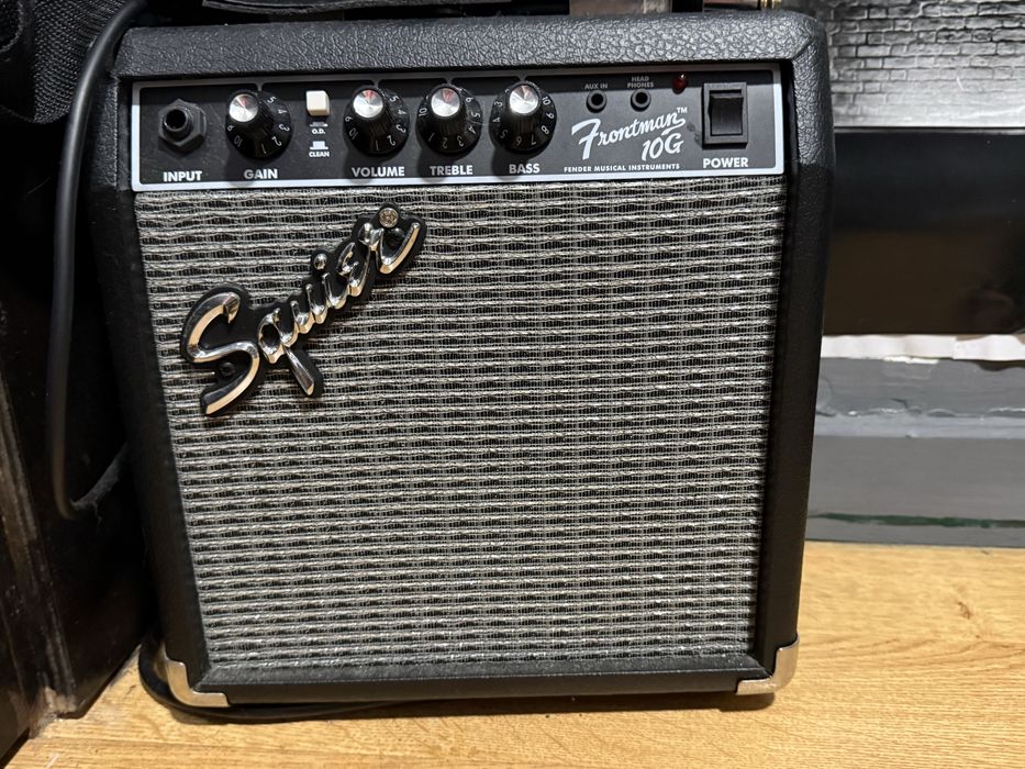 guitarra elétrica fender stratocaster + amplificador