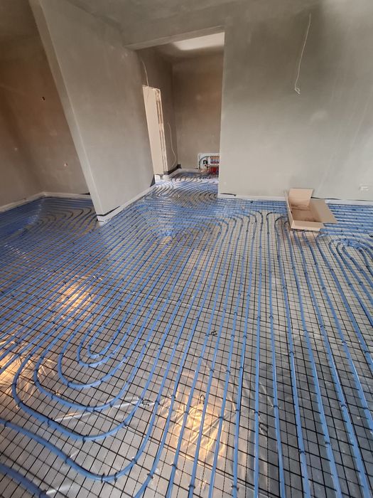 Hydraulik - Ogrzewania podłogowe. Wod-kan C.O . Gaz .