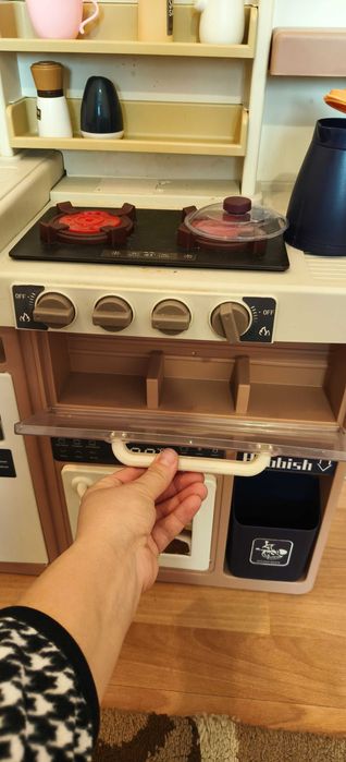 Сучасна Дитяча Кухня з світловими і звуковими елементами