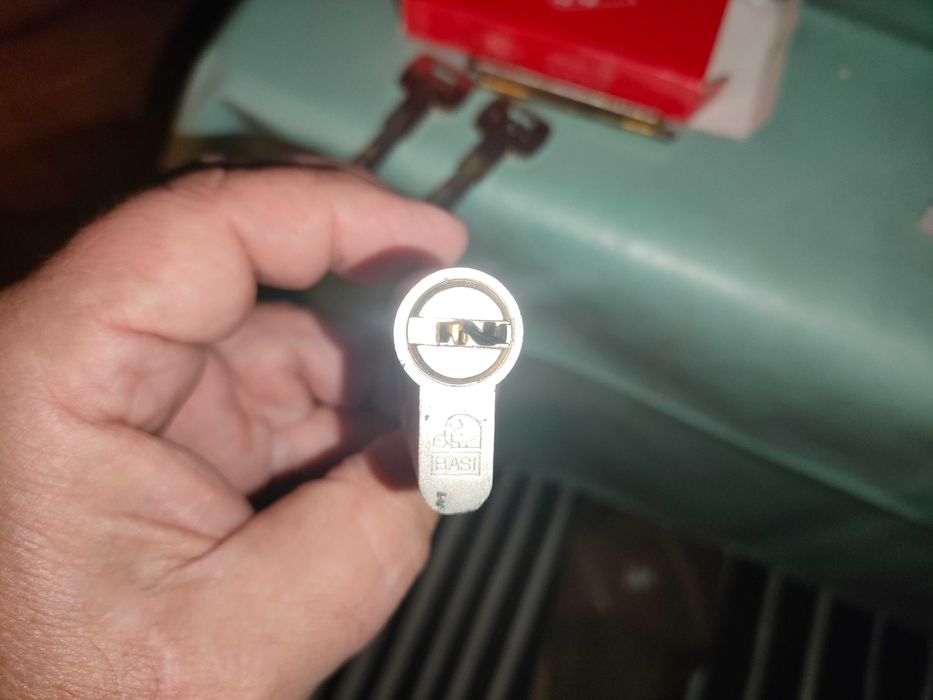 Cilindro / canhão porta de alumínio