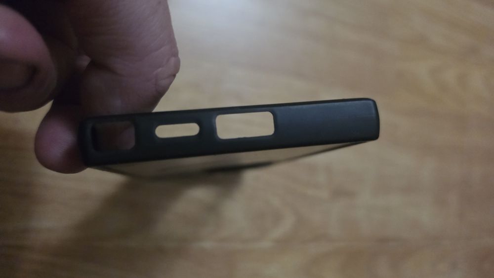Продам чехол Samsung s24 ultra