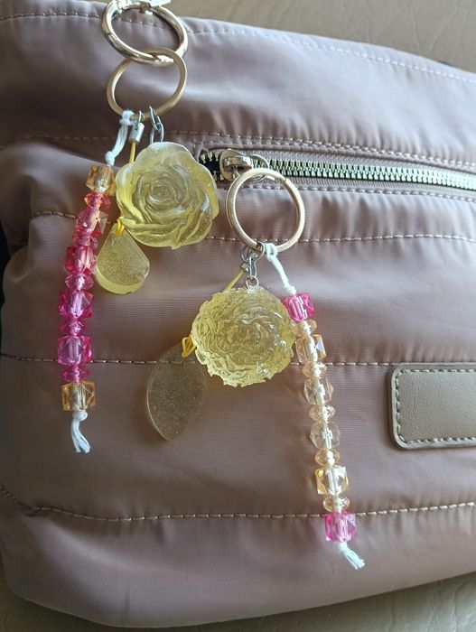 Bag charm artesanal FLOR duplo
