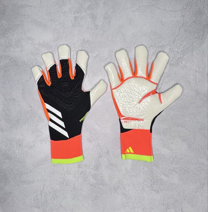 Воротарські рукавиці Adidas Predator Pro Hybrid