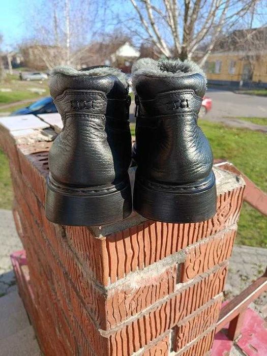 Комфортні зимові черевики Rieker