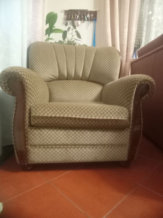 Sofá cama com pouco uso