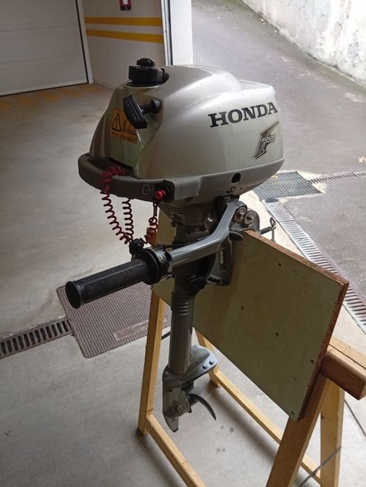 Motor barco Honda 2.3 Hp 4T
