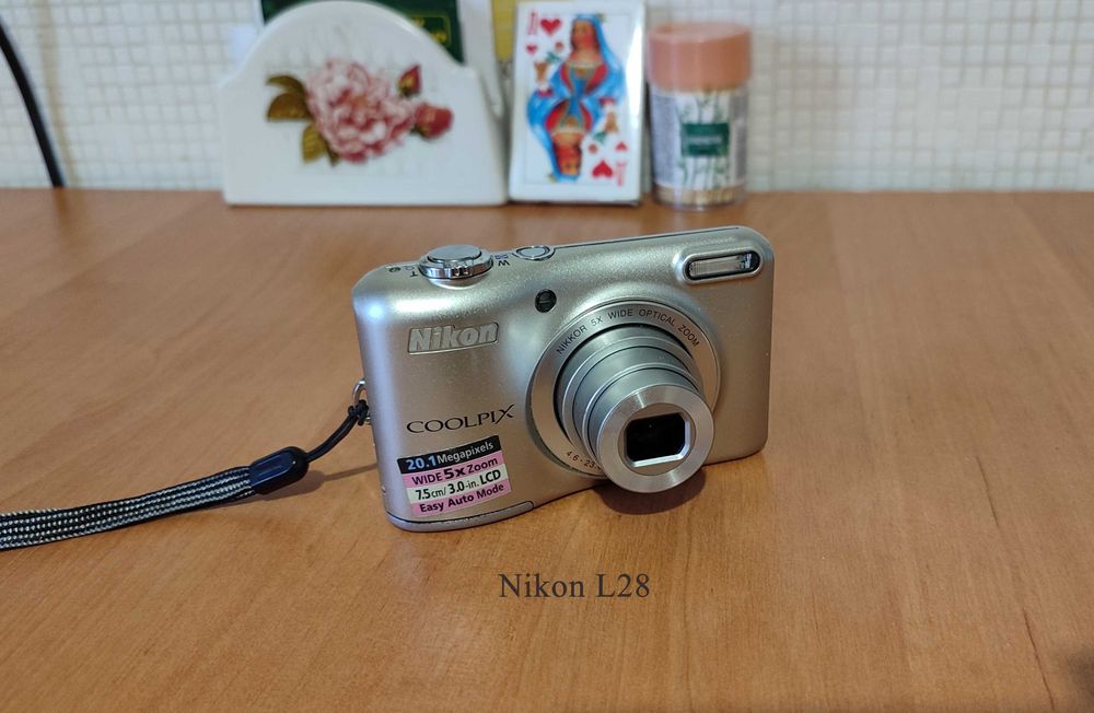 Фотоапарати Nikon S2800,  Nikon L28, Nikon L30.
