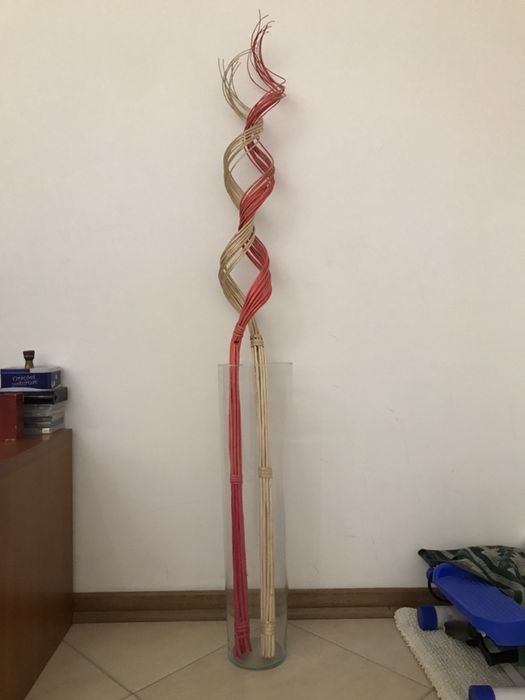 Vaso de vidro comprido