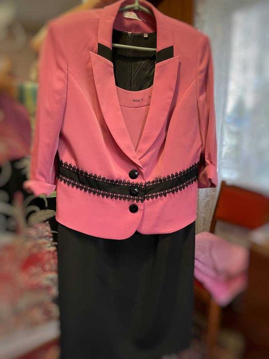 Шикарне плаття з піджаком