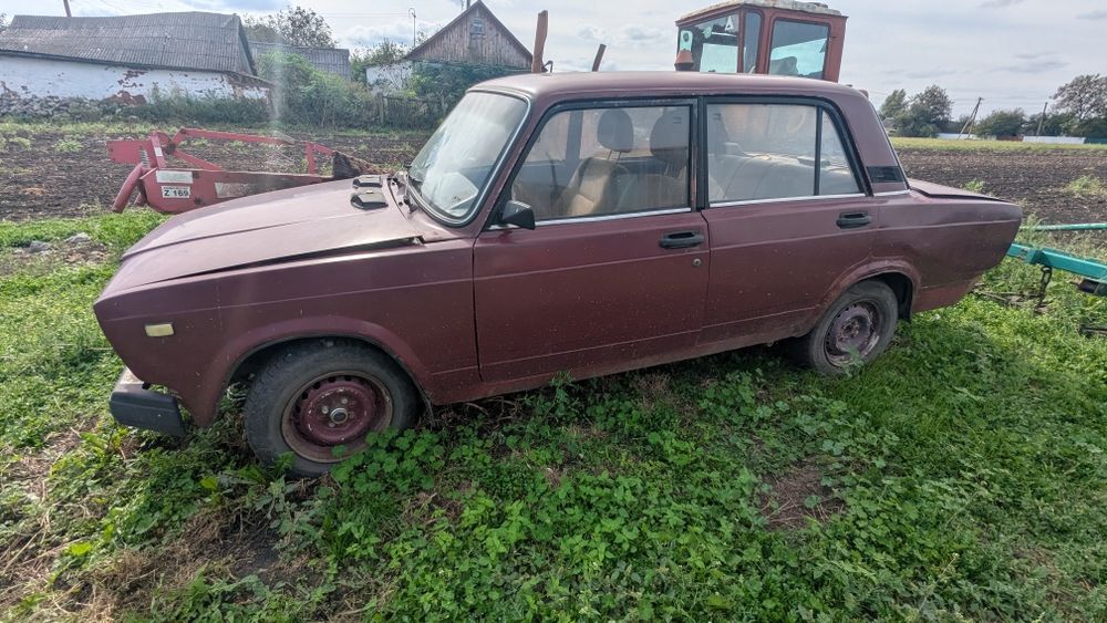 ВАЗ 2107 (lada) 1500