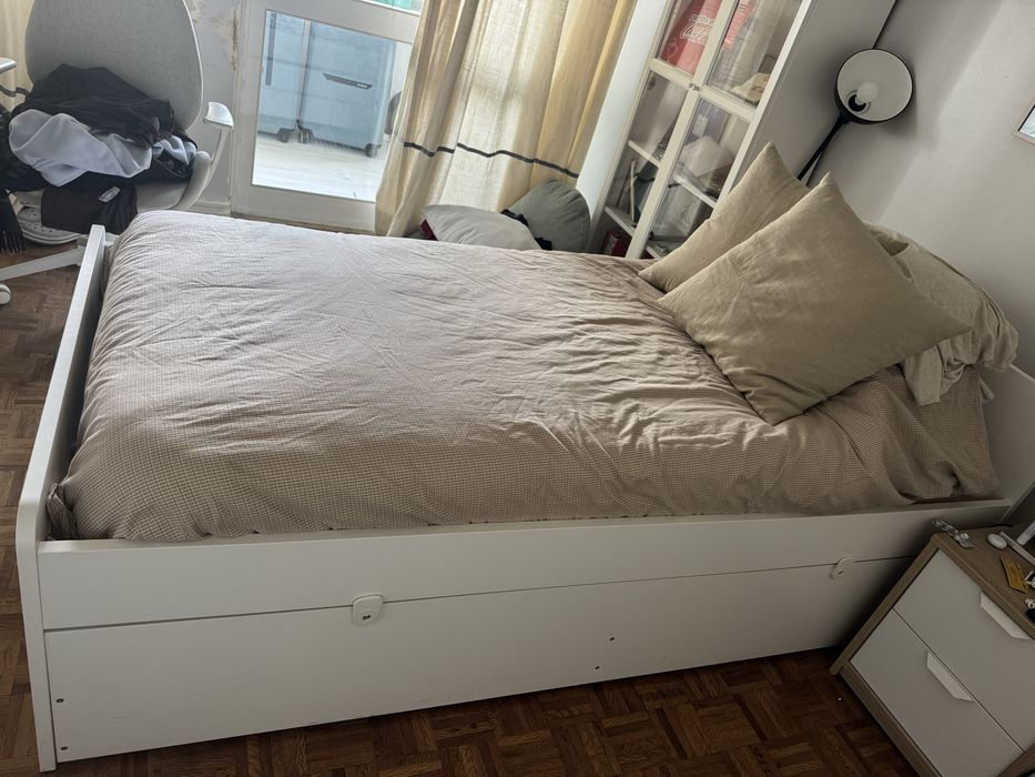 Cama IKEA SLAKT - c/cama adicional (com 2 colchões)