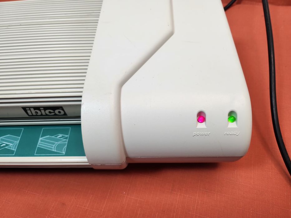 laminator Ibico ML-9.