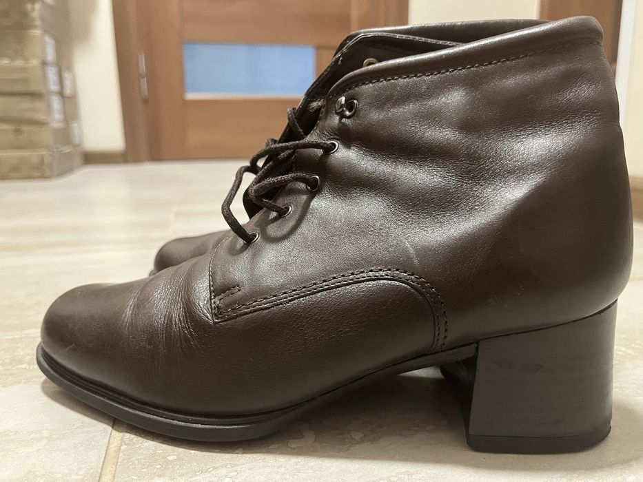 Ботинки из натуральной кожи