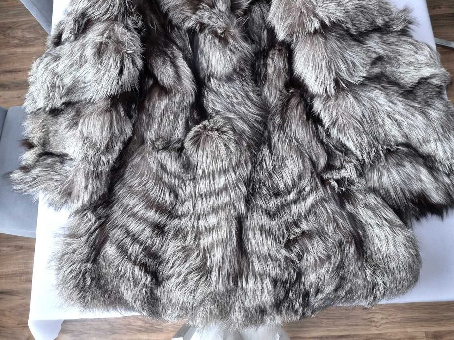 Eleganckie Futro Ze Srebrnego Lisa | Damskie | Rozmiar L/40