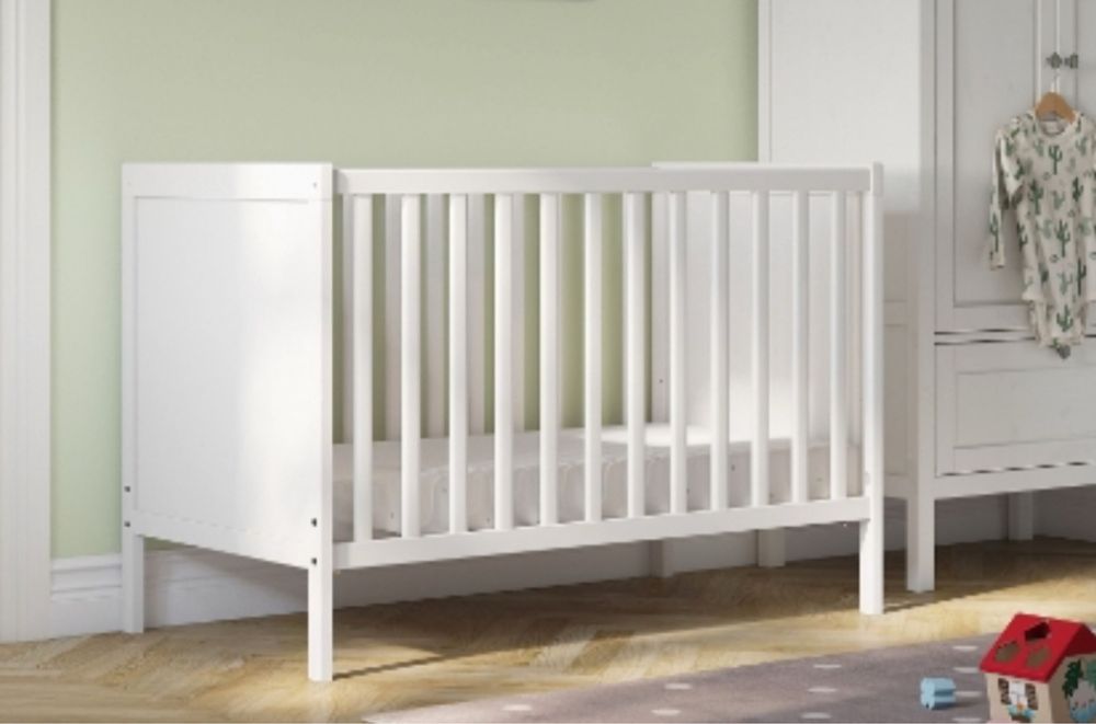 Ліжко IKEA біле