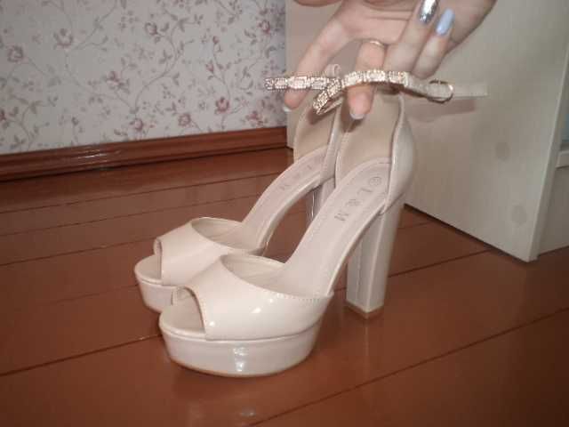 босоніжки р.37(23.5см)