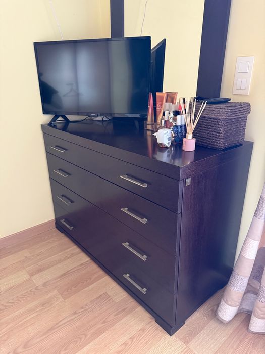 Conjunto de Mobília de Quarto de Casal