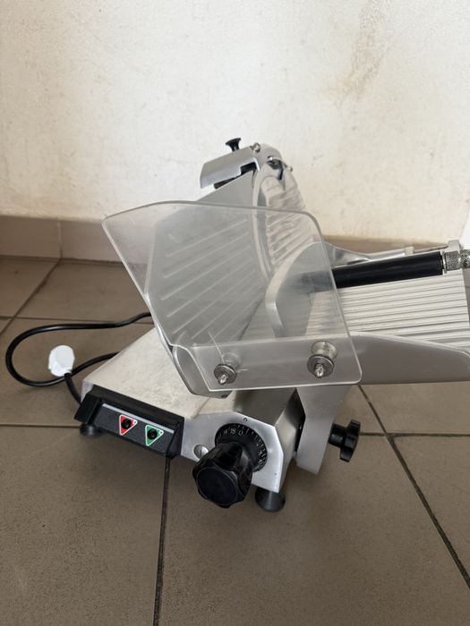 Слайсер Професійний з Підточкою Леза Німеччина