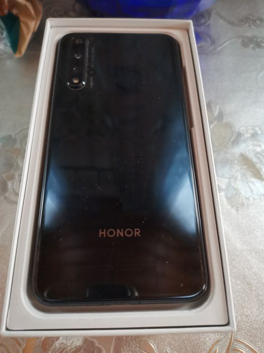 Honor 20 6/128 Gb.