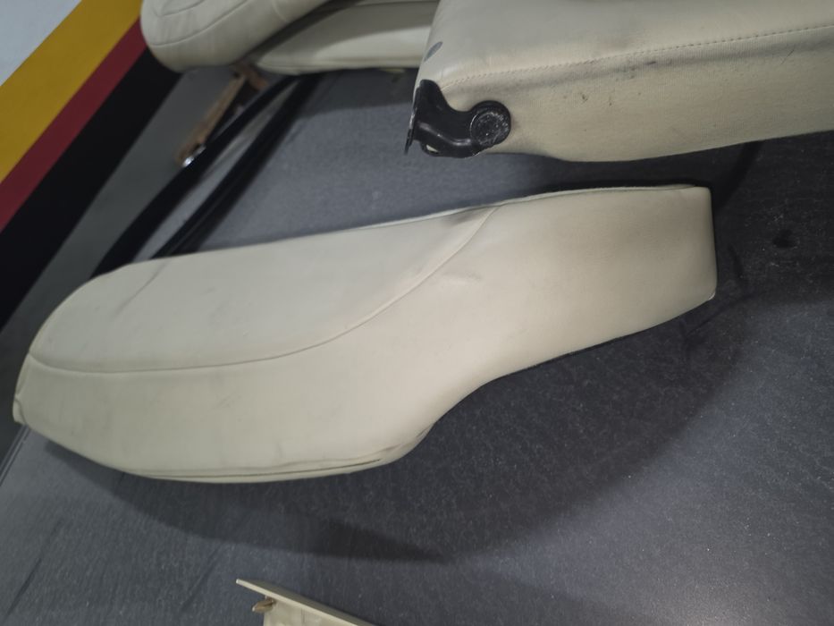 Conjunto de bancos em pele para jaguar xf