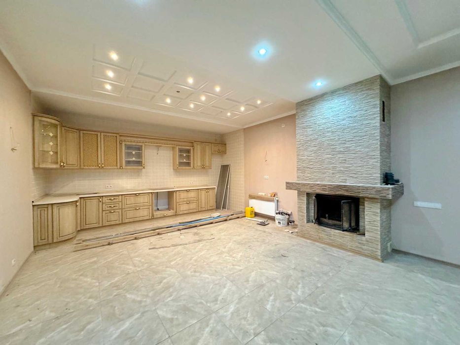 Продаю будинок на першій лінії Інгула в М.Погорілово. ц1