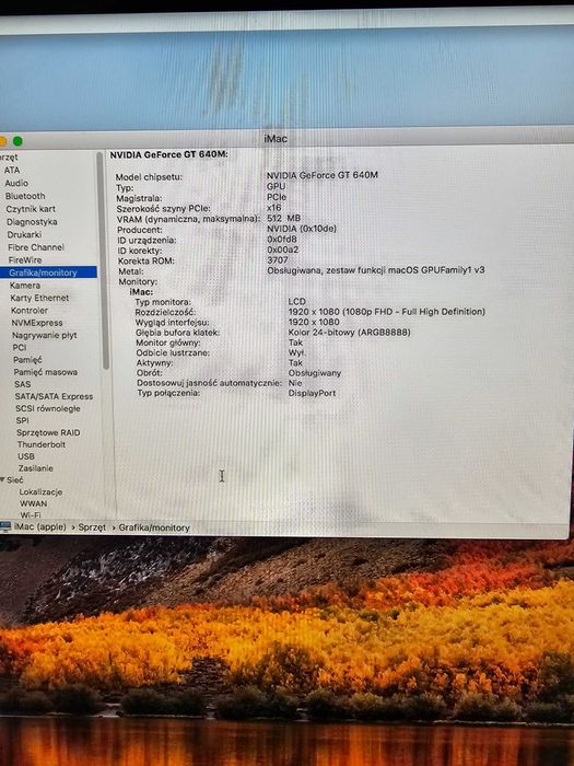 Komputer Apple A1418