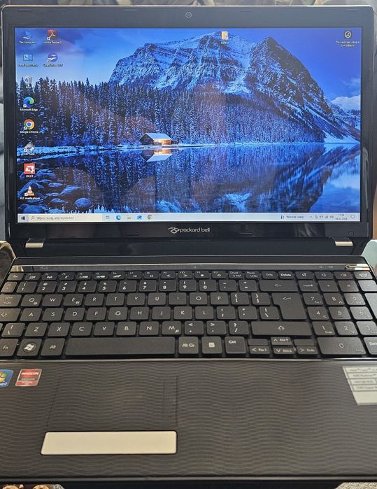 Laptop 17,3 - i5, 6 gb, ssd 256 gb dla seniora