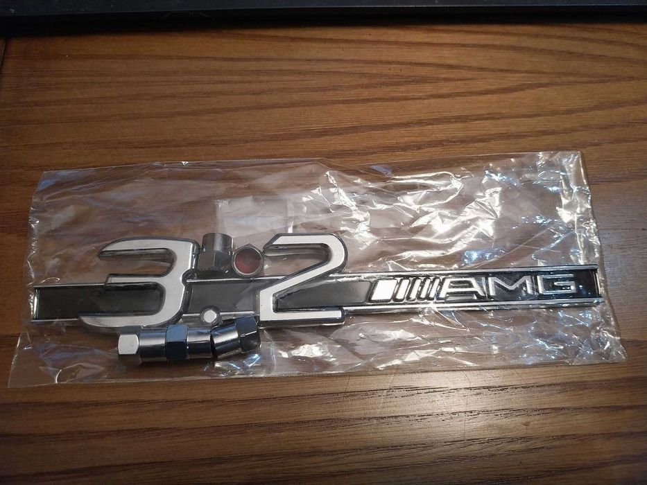 Emblema 3.2 AMG para Mercedes