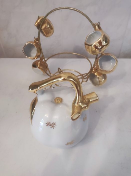 “Conjunto de porcelana francesa St. Lubin France dourado à mão – vinta