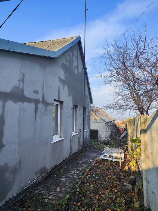 Продам будинок район басейна Мікомп