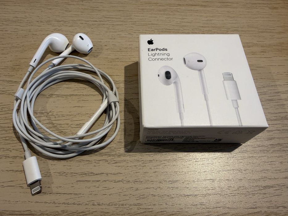 Apple EarPods (Lightning) usados apenas 1 semana