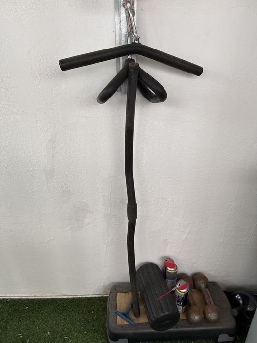 Technogym Pro Bar and Weight Plates425285224361502724
