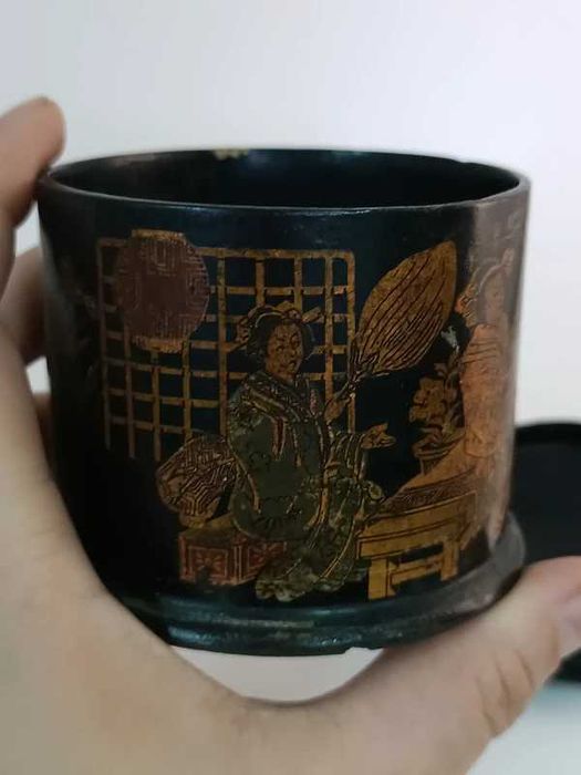 Fabulosa caixa japonesa em papier mache Meiji Sec. XIX