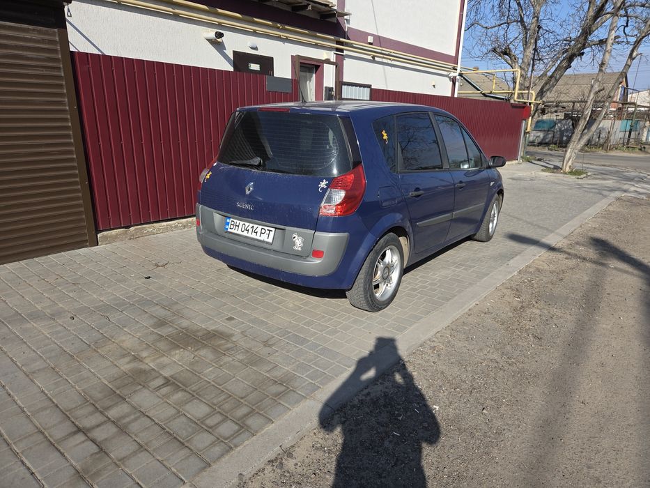 Продам реношку на полном ходу