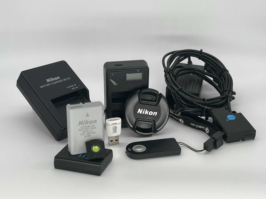 Câmara Fotográfica Nikon D3400 + 18-55mm + 70-200mm + Acessórios